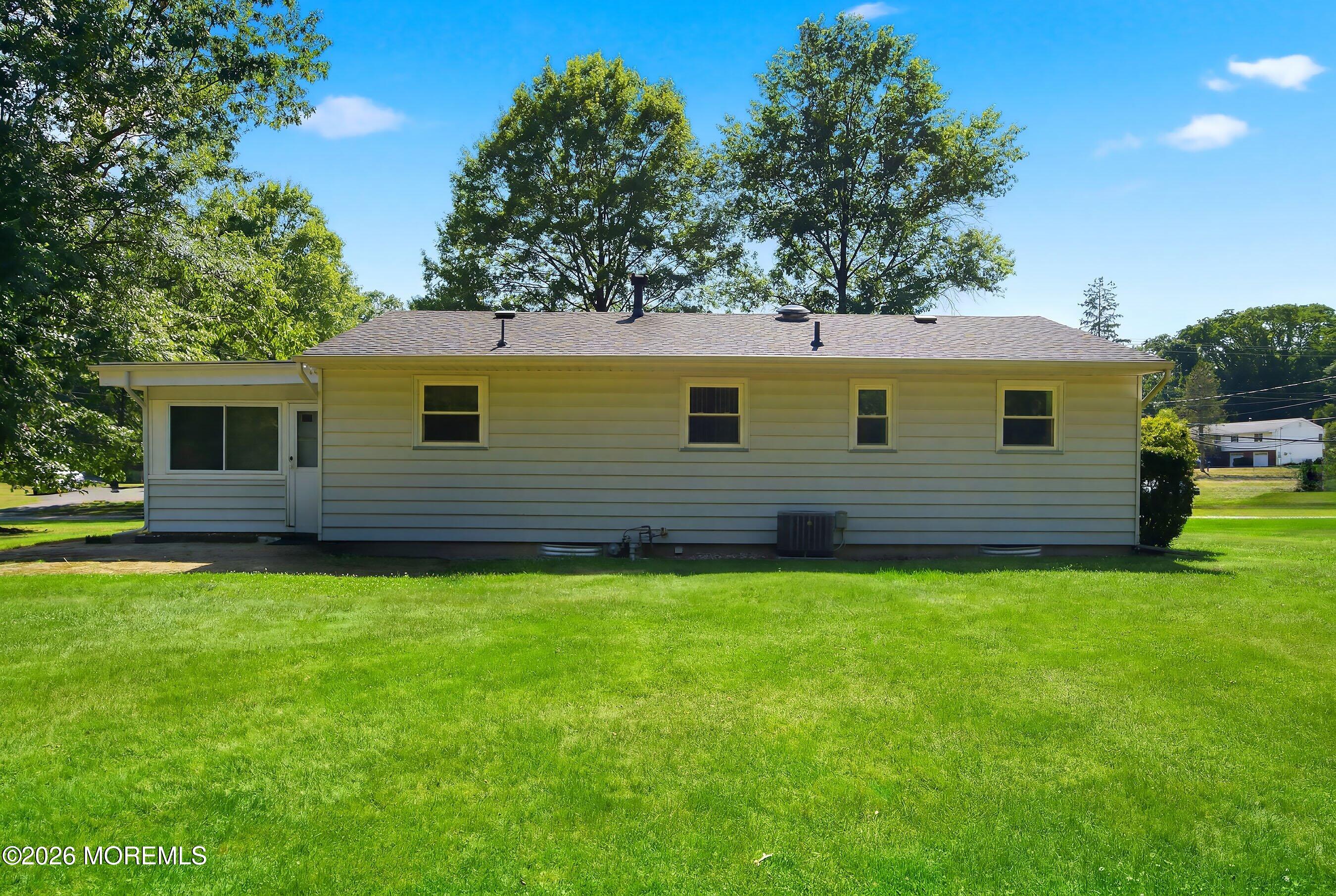 15 Tamarack Drive Manalapan NJ 07726