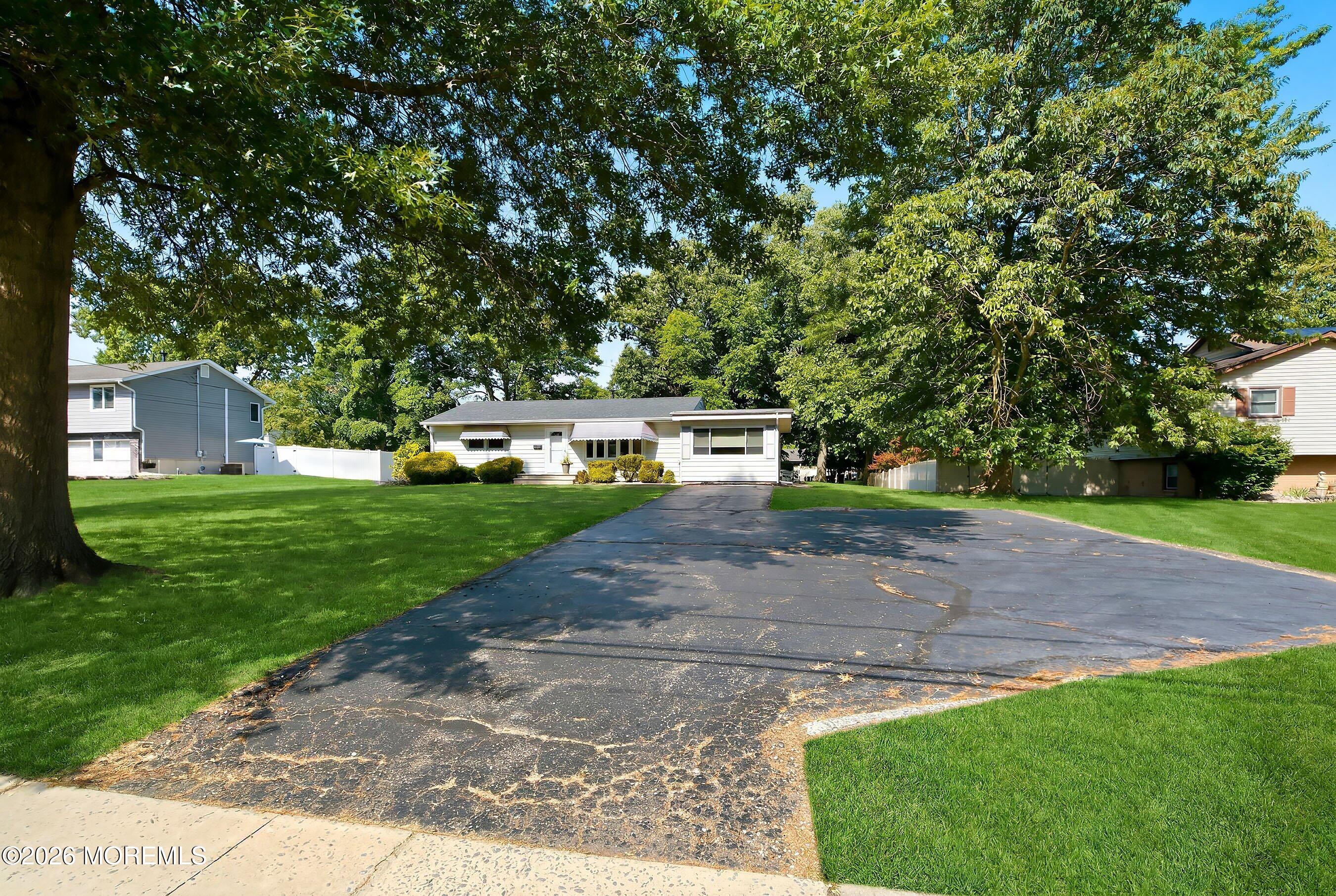 15 Tamarack Drive Manalapan NJ 07726