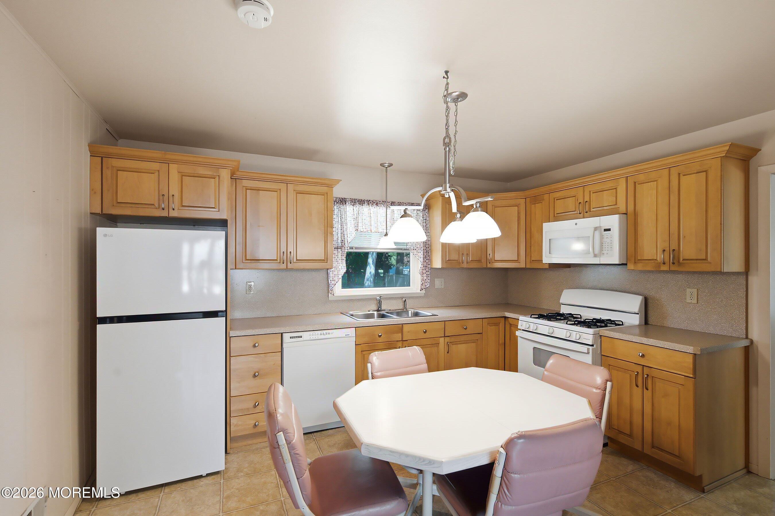 15 Tamarack Drive Manalapan NJ 07726