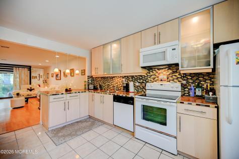 220 Medford Court Manalapan NJ 07726