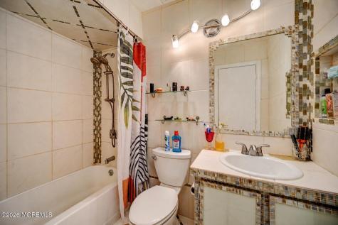 220 Medford Court Manalapan NJ 07726