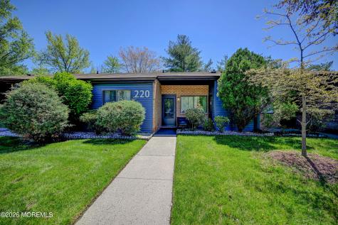220 Medford Court Manalapan NJ 07726