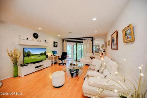 220 Medford Court Manalapan NJ 07726