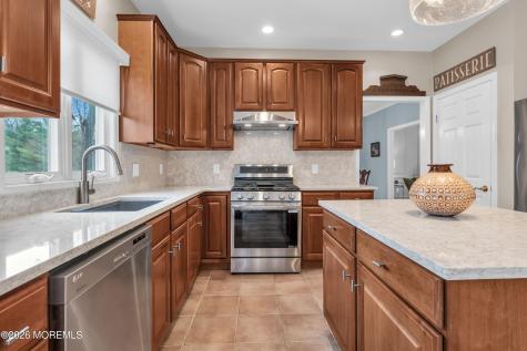 61 Lions Court Freehold NJ 07728