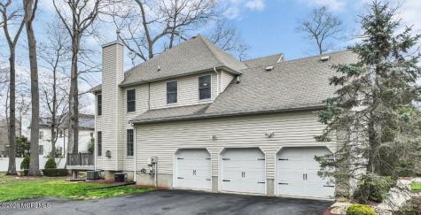 61 Lions Court Freehold NJ 07728