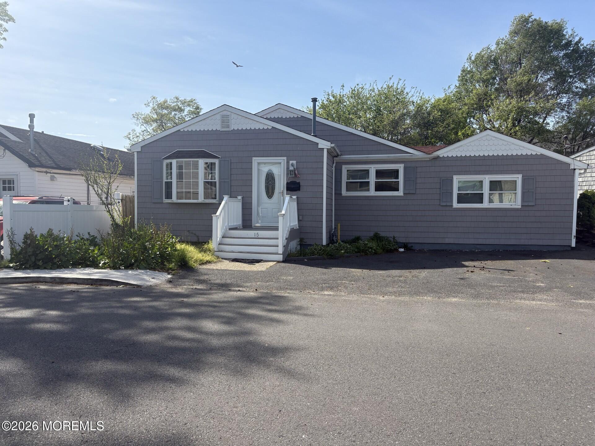 15 Saint James Place Keansburg NJ 07734
