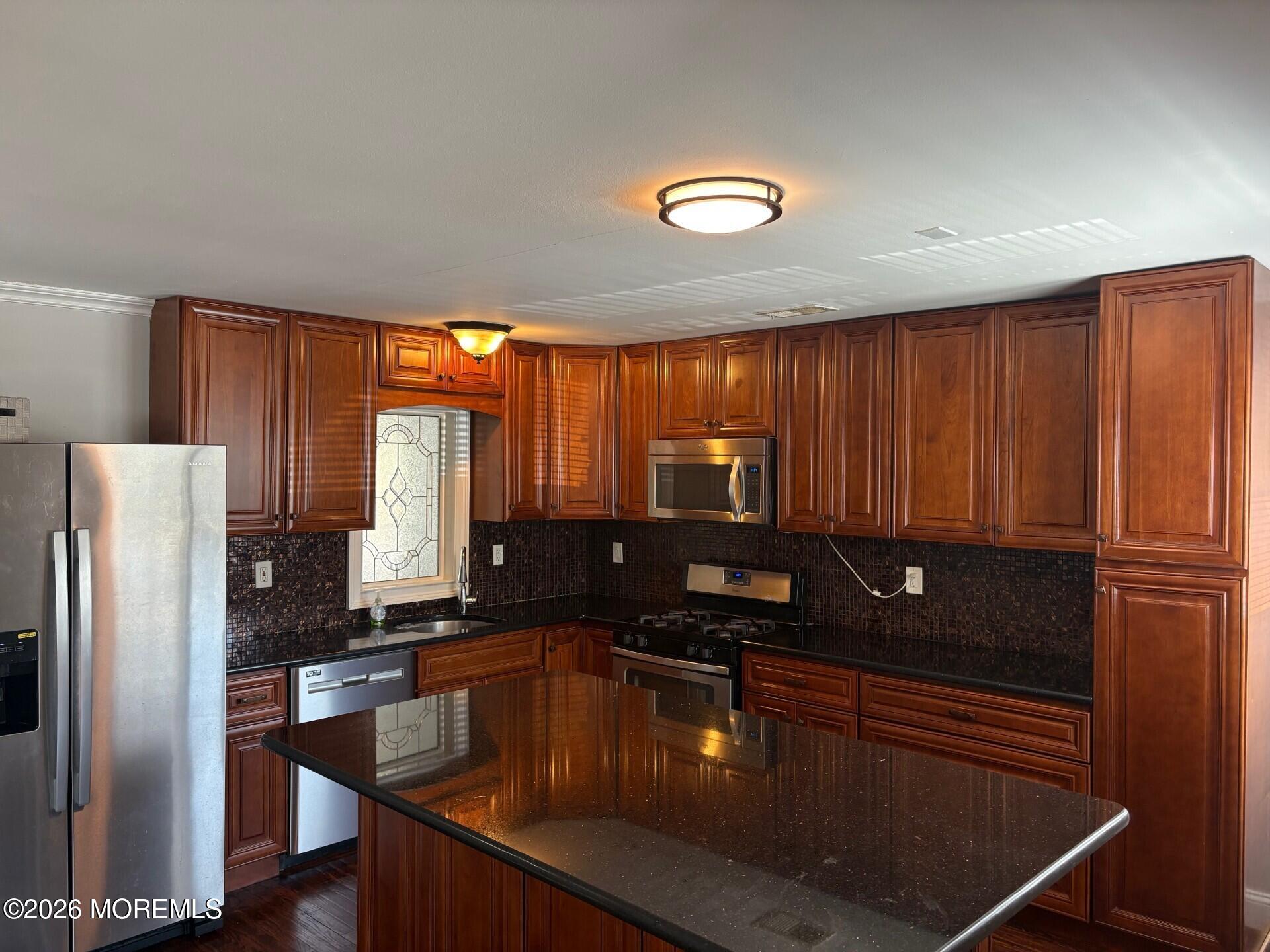 15 Saint James Place Keansburg NJ 07734