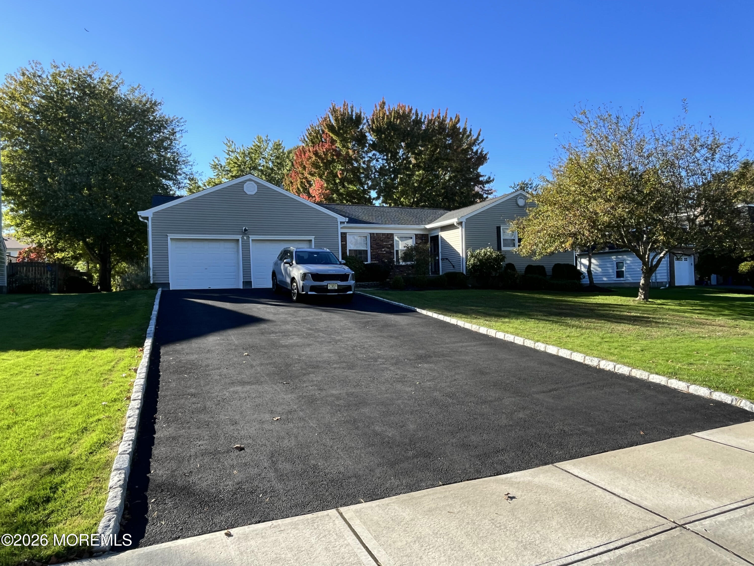 8 Abbey Lane Ocean Twp NJ 07712