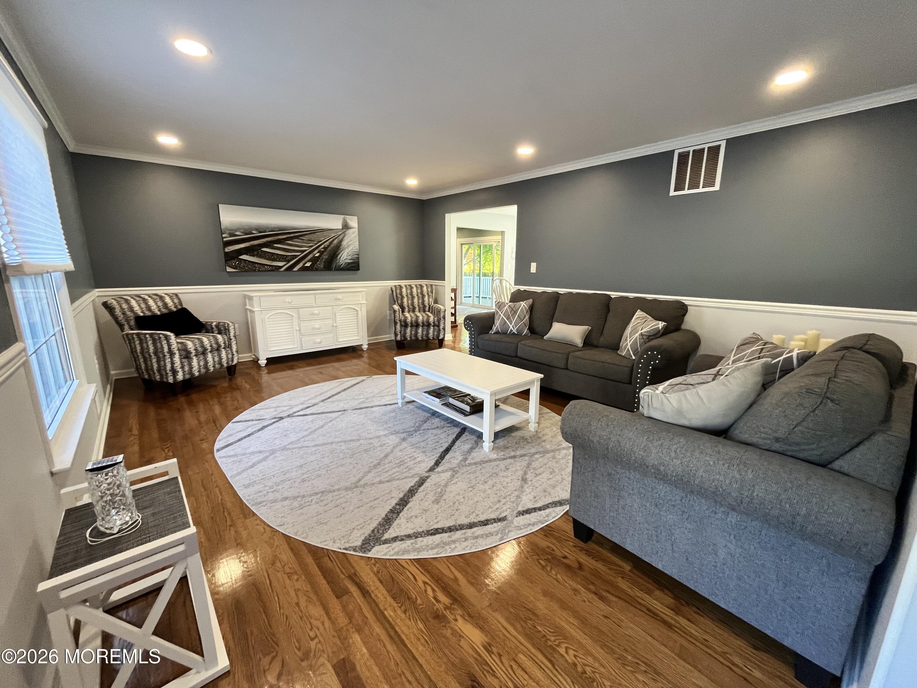 8 Abbey Lane Ocean Twp NJ 07712