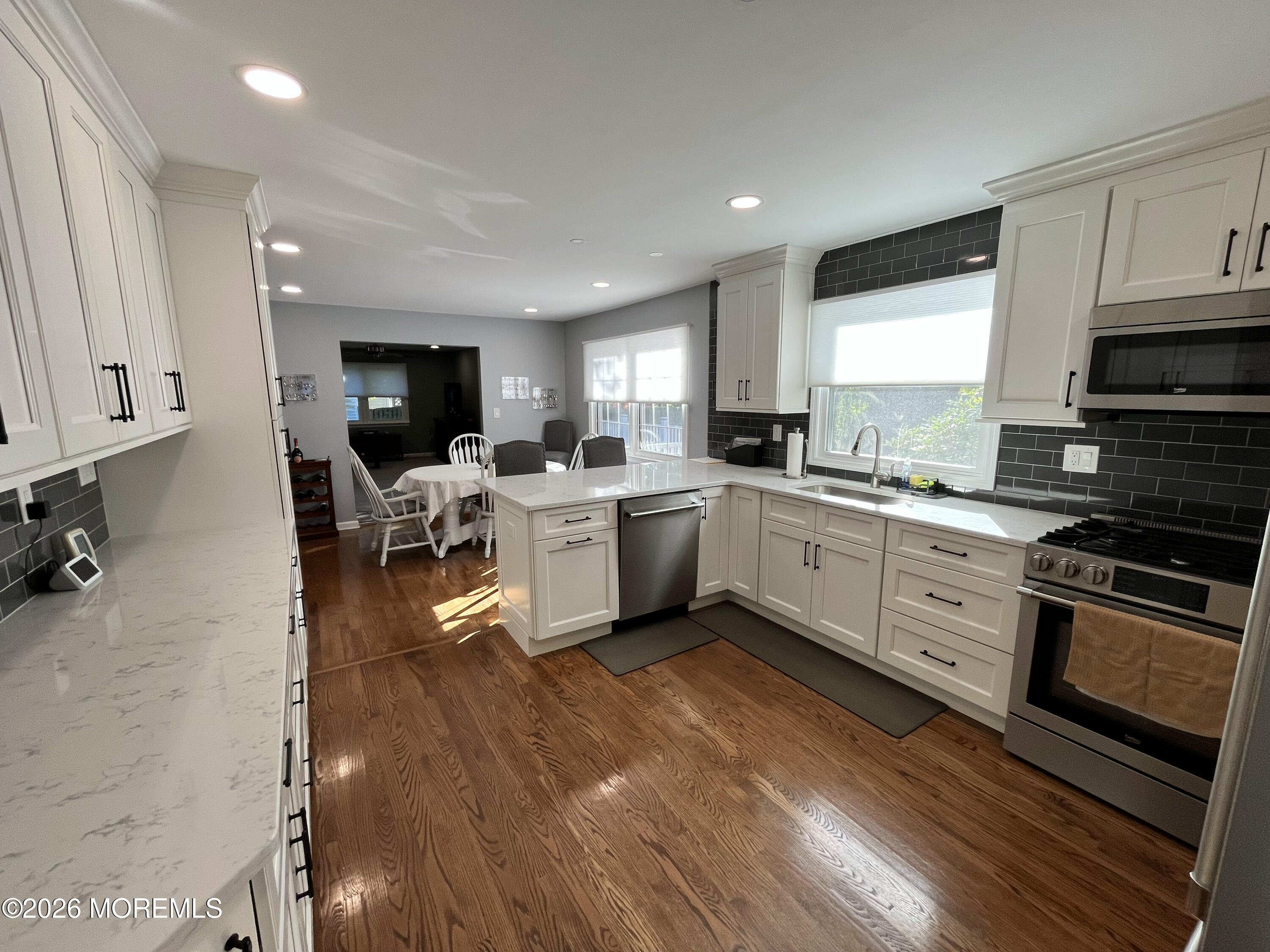 8 Abbey Lane Ocean Twp NJ 07712
