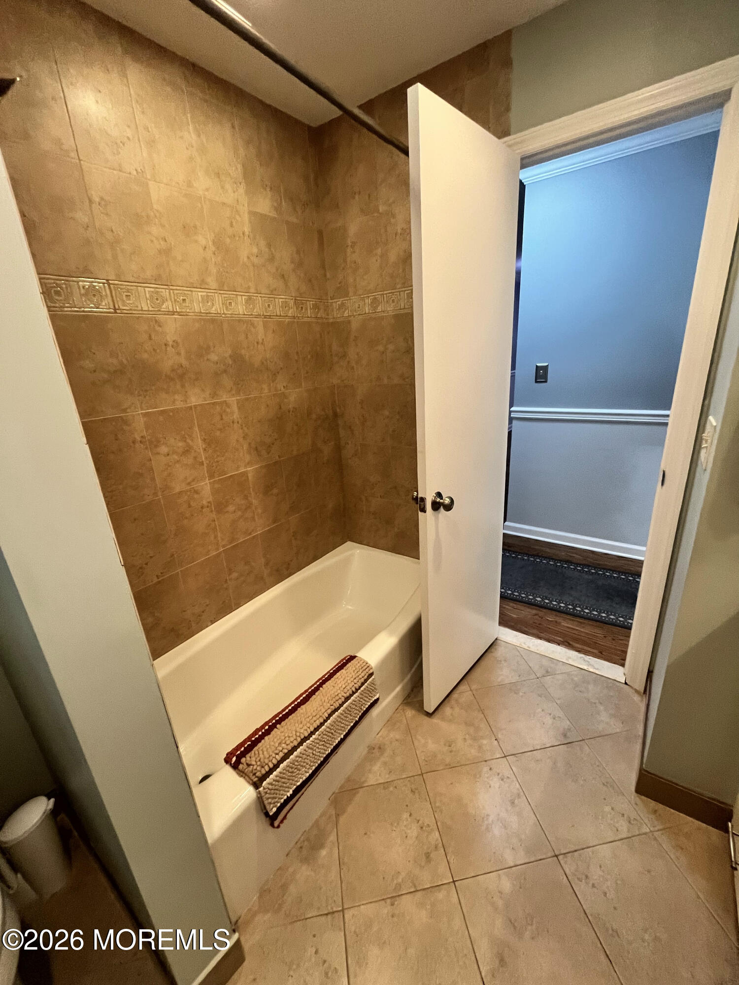 8 Abbey Lane Ocean Twp NJ 07712