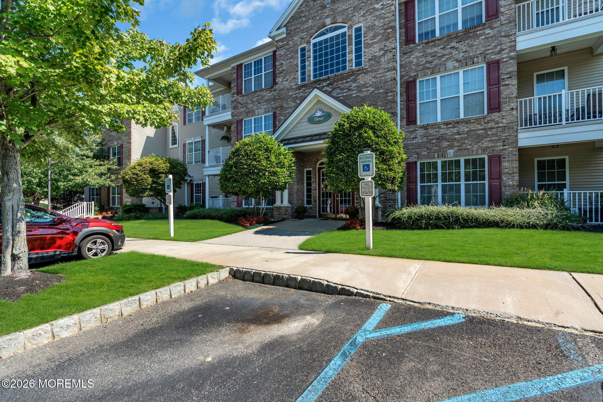 313 Sophee Lane Lakewood NJ 08701