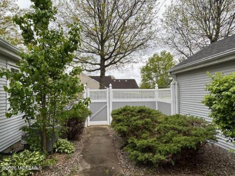48 Winthrop Road Monroe NJ 08831