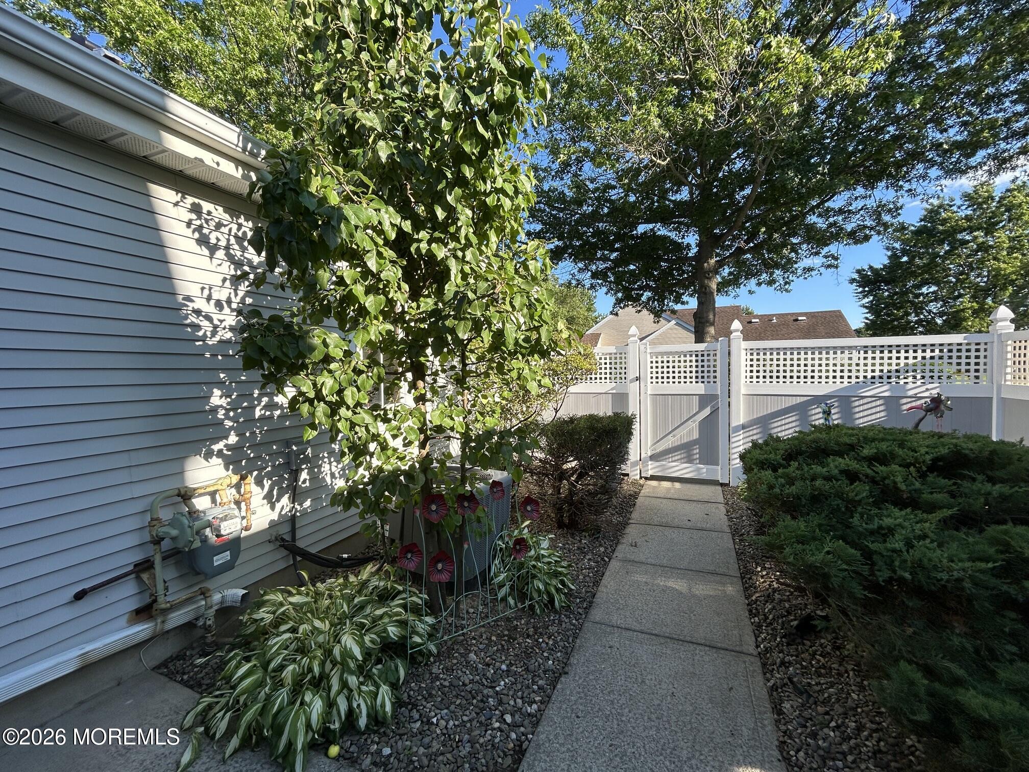 48 Winthrop Road Monroe NJ 08831