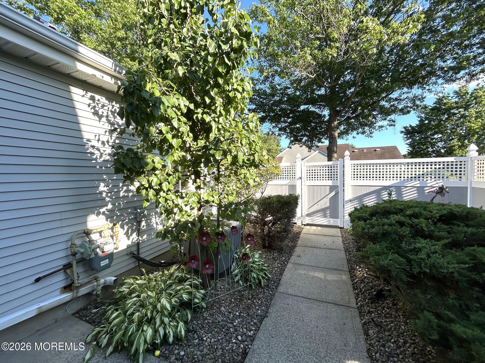 48 Winthrop Road Monroe NJ 08831