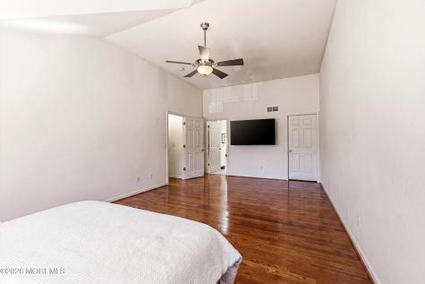 2433 Huckleberry Road Manchester NJ 08759