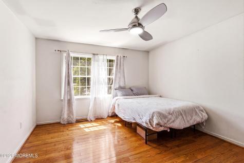 2433 Huckleberry Road Manchester NJ 08759
