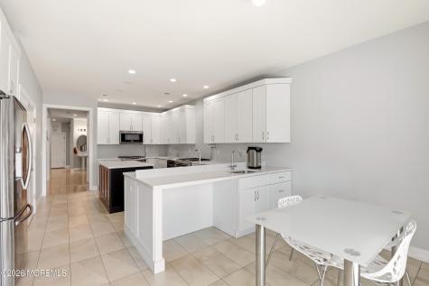 4 Blue River Way Lakewood NJ 08701