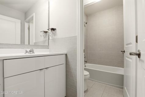 4 Blue River Way Lakewood NJ 08701