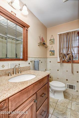 21 La Valley Drive Manalapan NJ 07726