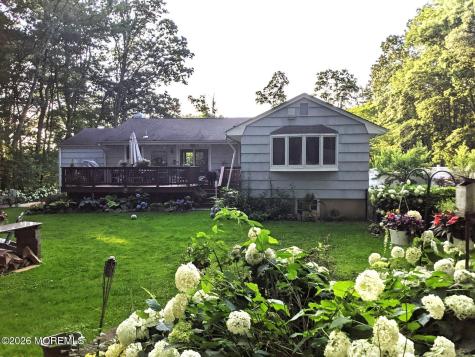 21 La Valley Drive Manalapan NJ 07726
