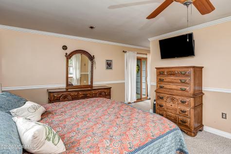 21 La Valley Drive Manalapan NJ 07726
