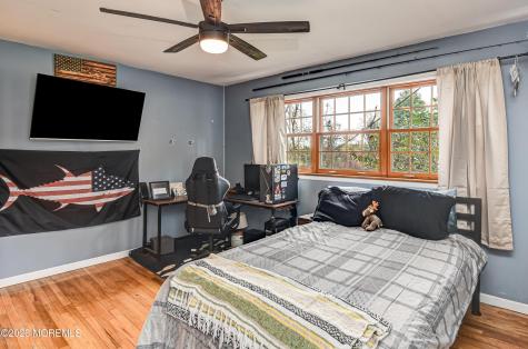 21 La Valley Drive Manalapan NJ 07726