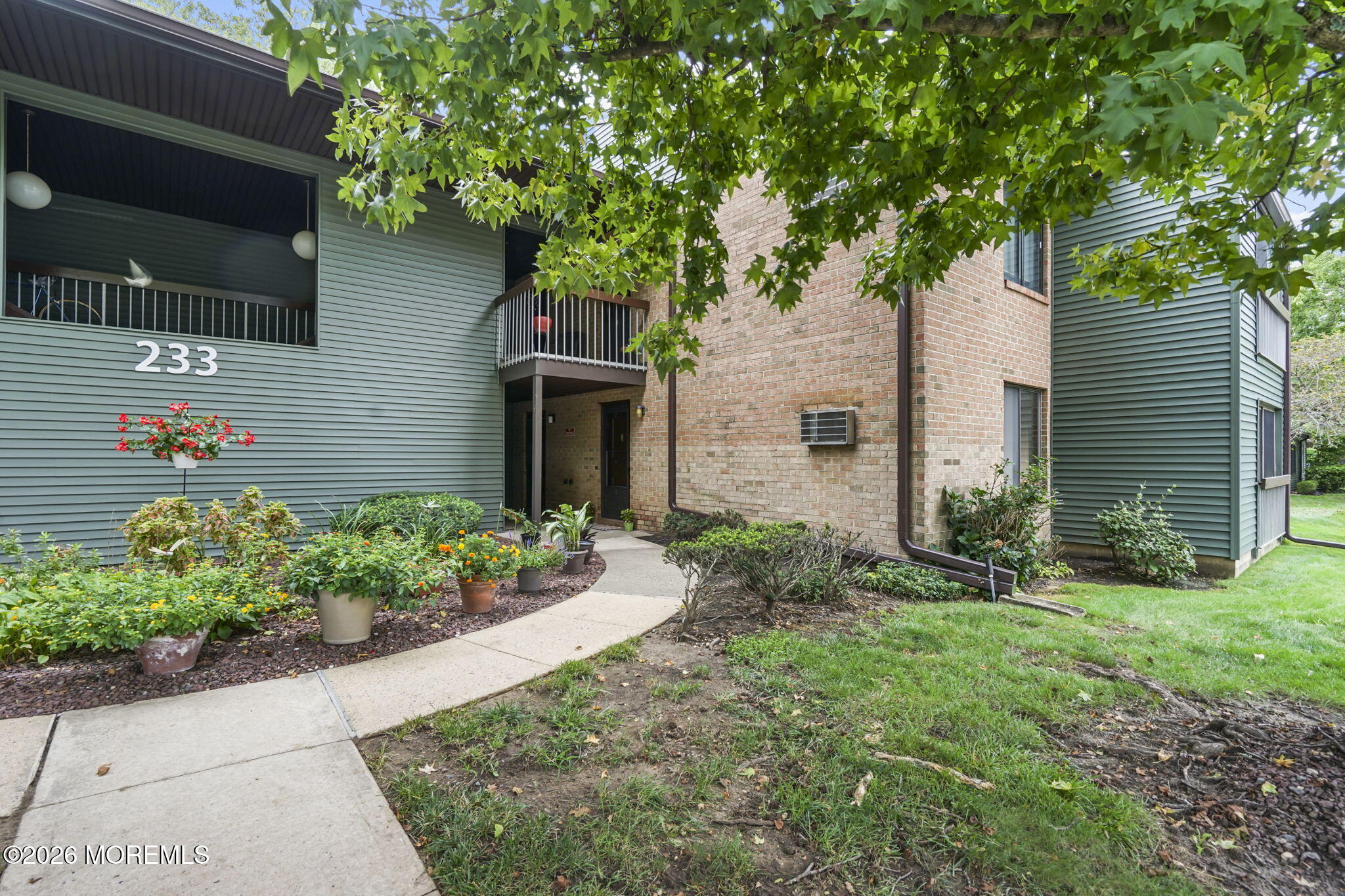 233 Medford Court Manalapan NJ 07726