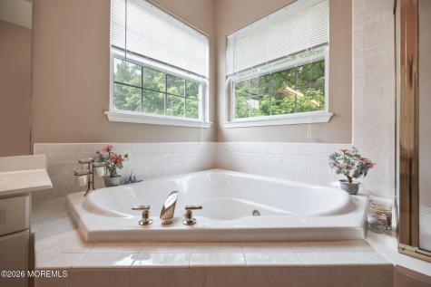 20 Spencer Drive Jackson NJ 08527