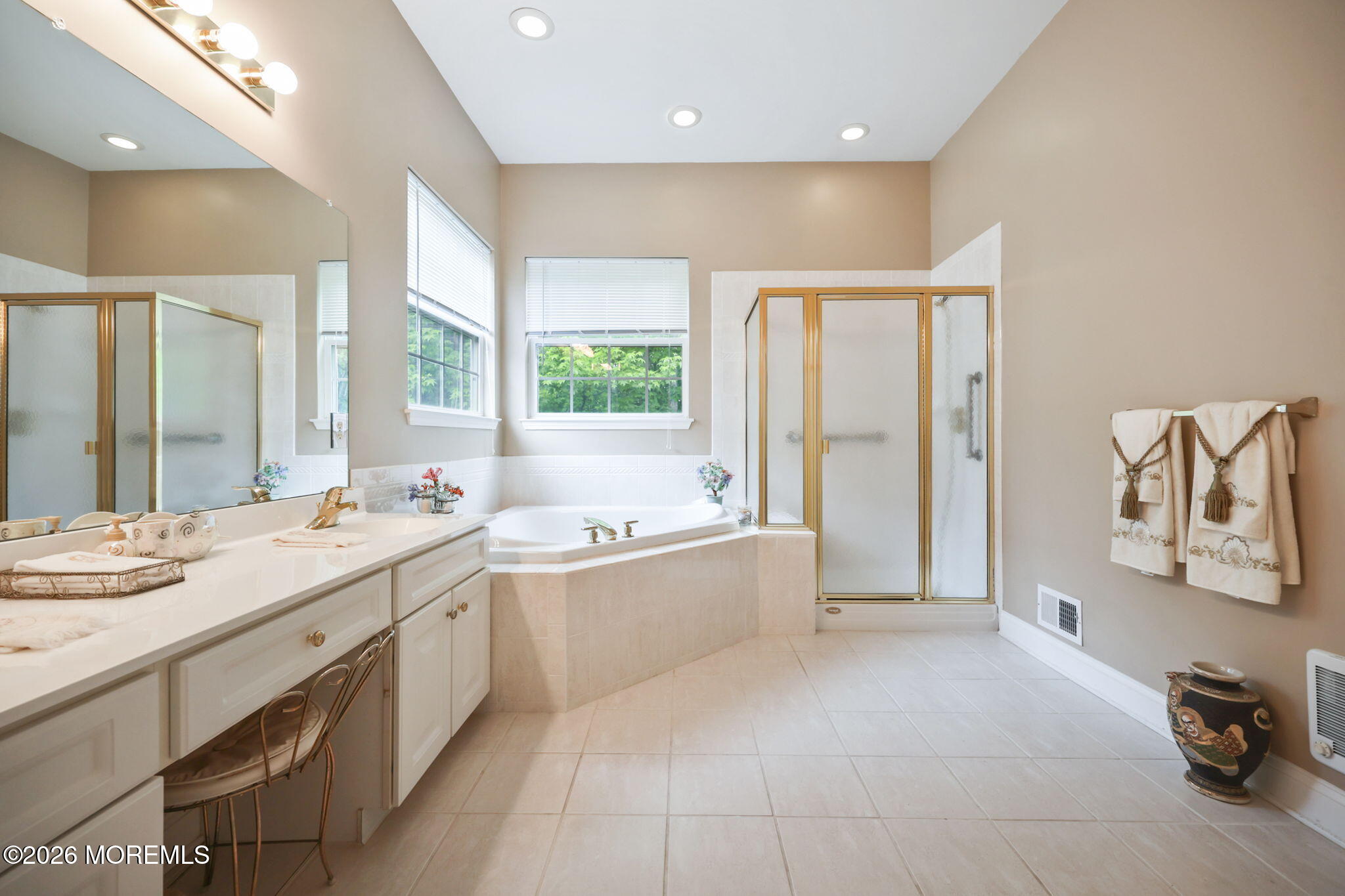 20 Spencer Drive Jackson NJ 08527