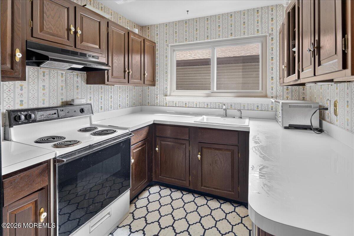32 Andover Court Red Bank NJ 07701