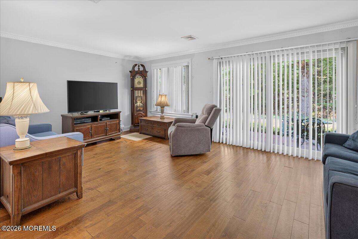 32 Andover Court Red Bank NJ 07701