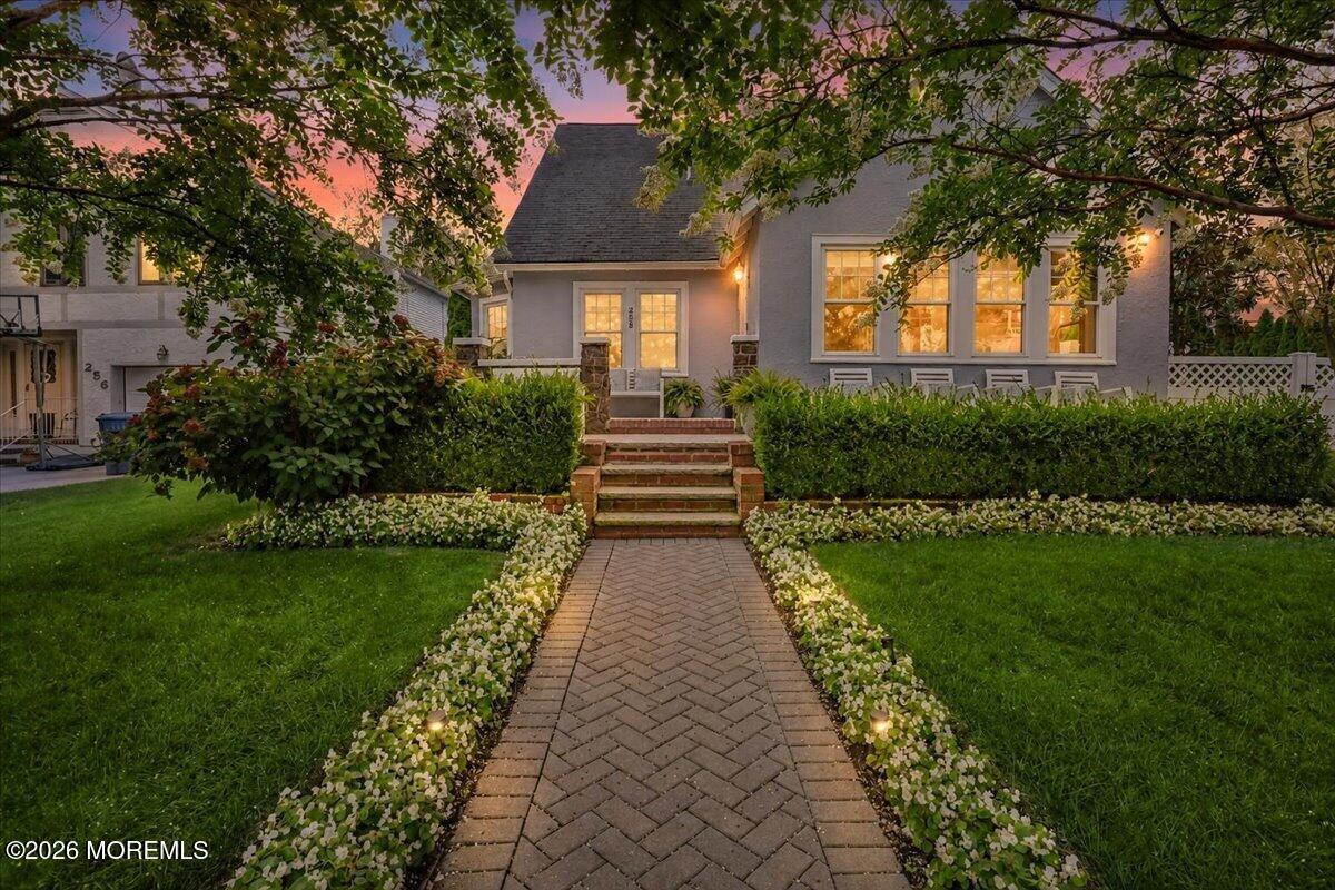 258 Lawrence Avenue Oakhurst NJ 07755