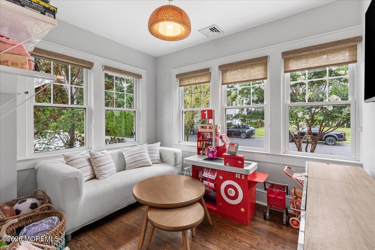 258 Lawrence Avenue Oakhurst NJ 07755