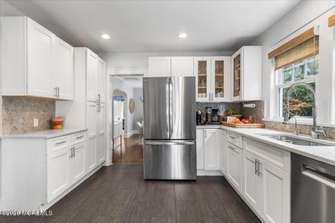 258 Lawrence Avenue Oakhurst NJ 07755