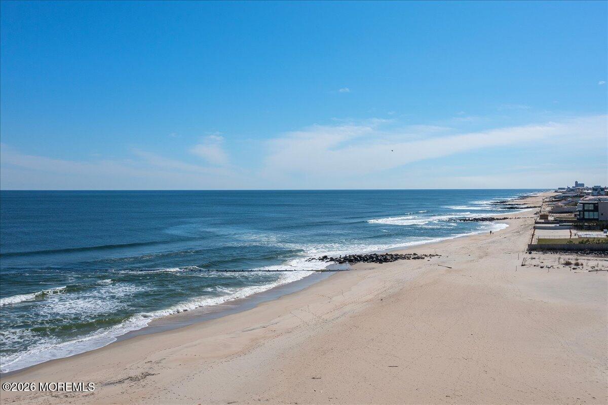 258 Lawrence Avenue Oakhurst NJ 07755
