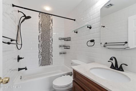 551 Monroe Avenue Whiting NJ 08759