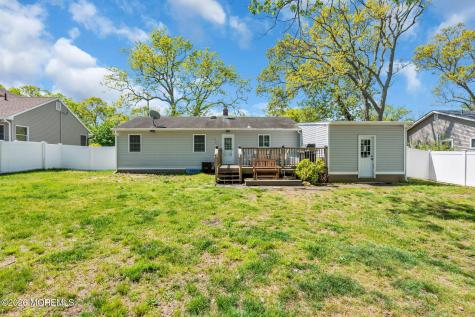 508 Monmouth Avenue Pine Beach NJ 08741
