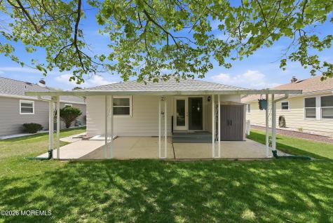 428 Saint Thomas Drive Toms River NJ 08757