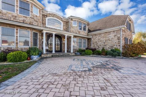 185 Dayna Court Toms River NJ 08753