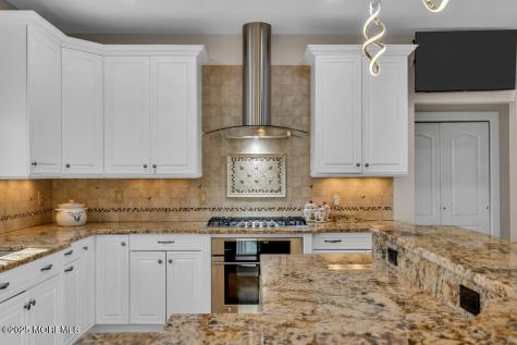 185 Dayna Court Toms River NJ 08753