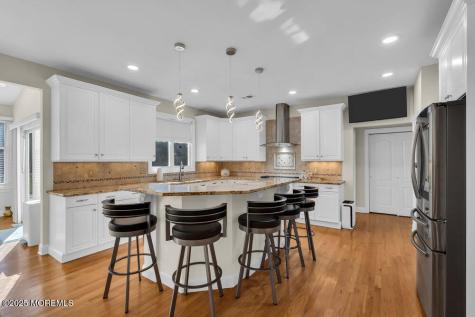 185 Dayna Court Toms River NJ 08753