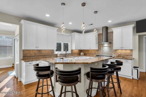 185 Dayna Court Toms River NJ 08753