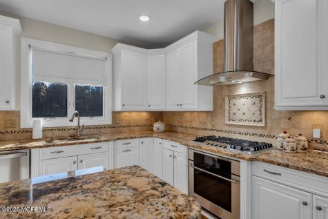 185 Dayna Court Toms River NJ 08753