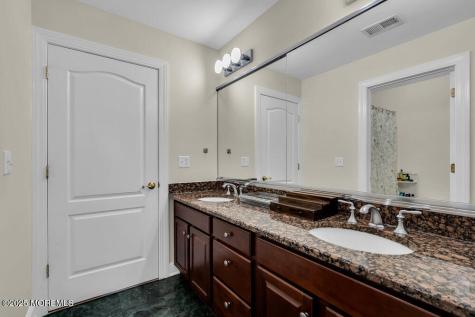 185 Dayna Court Toms River NJ 08753
