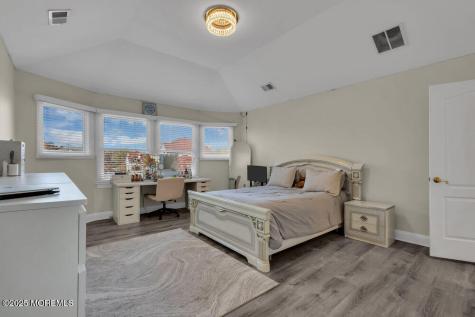 185 Dayna Court Toms River NJ 08753