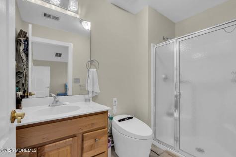 185 Dayna Court Toms River NJ 08753