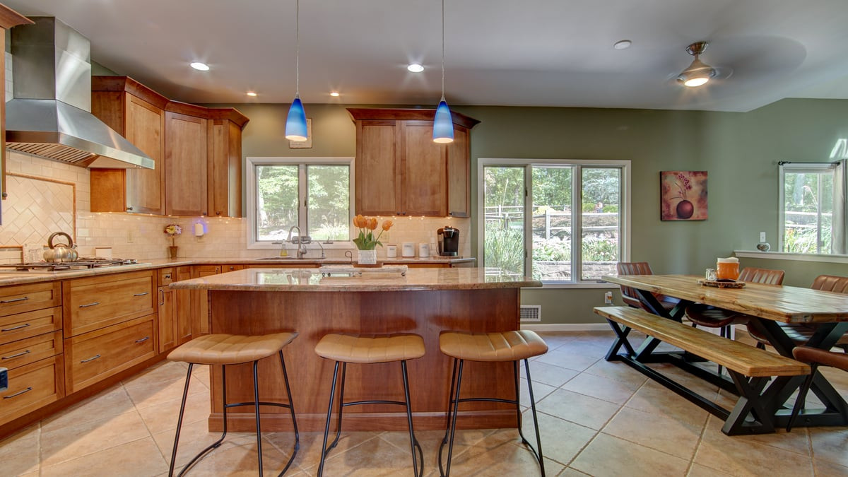 314 Sweetmans Lane Millstone NJ 08535
