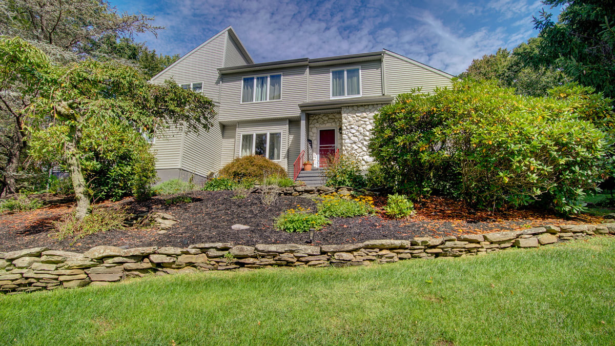 314 Sweetmans Lane Millstone NJ 08535