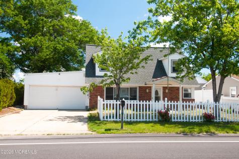 131 Veeder Lane Bayville NJ 08721